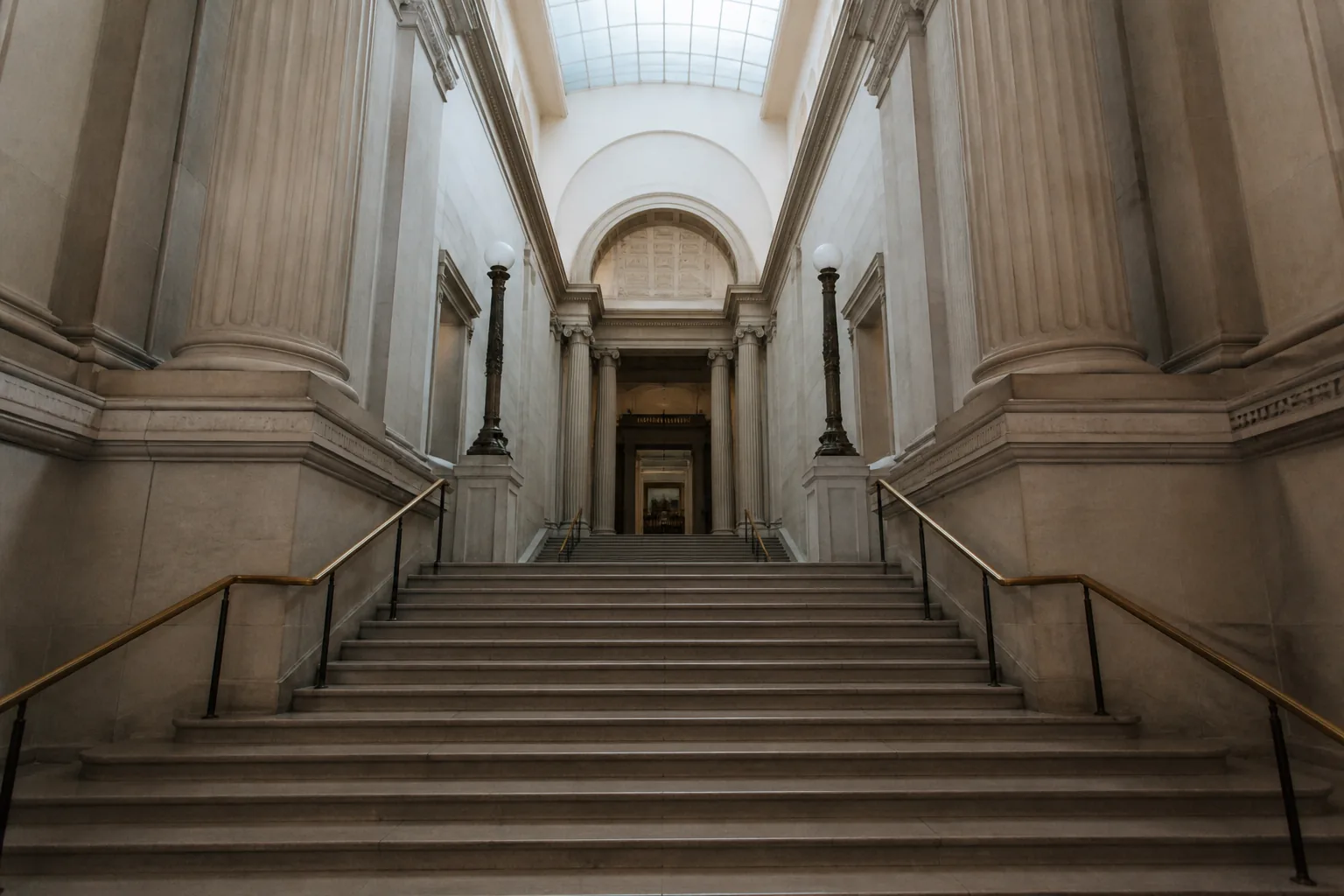 National Gallery staircase as a pacing reset